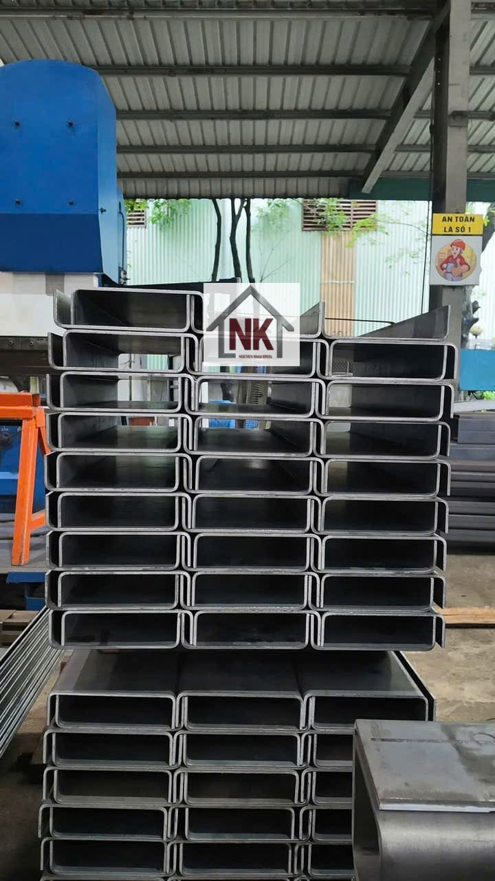 -Thep-hinh-u200x5mmx6m-sat-u200 Thép Hình U200x5mmx6m Sắt U200